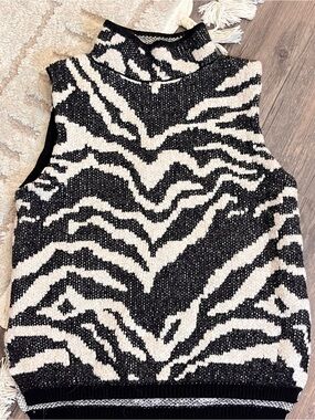 Pilcro Anthropologie Zebra Style Print Sleeveless Mock Neck Sweater Vest SMALL